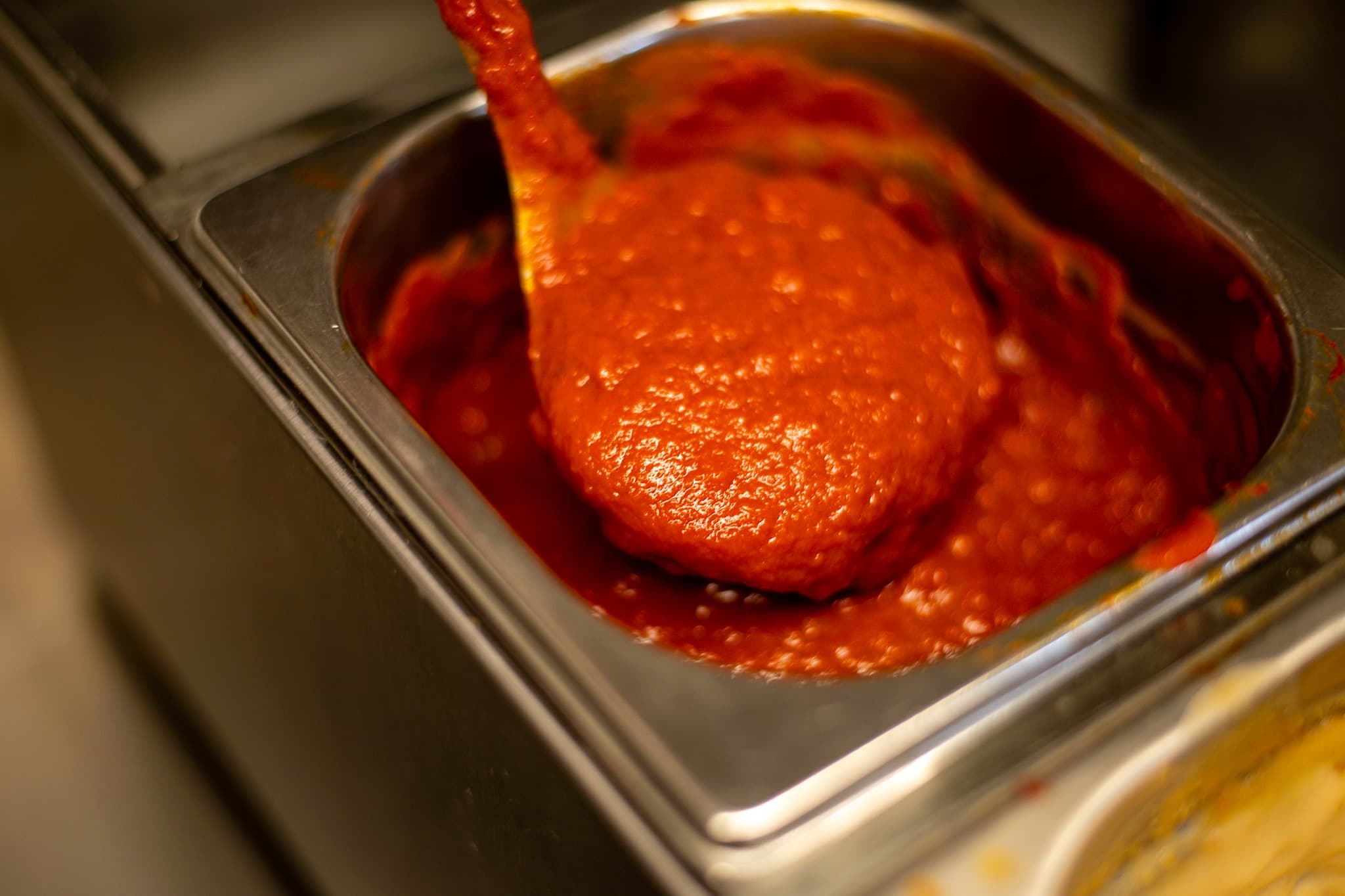 Sauce tomate préparée minute dans le food truck